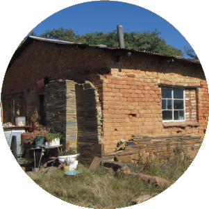 klie-en-klip-huis Klei en klip huis